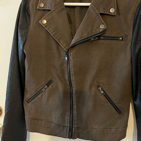 Bycorpus Faux Leather Sleeve Jacket - Picture 3 of 4